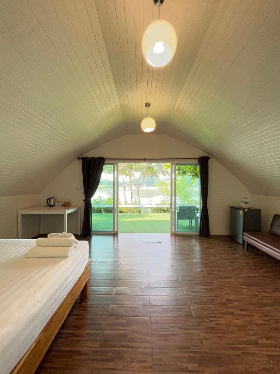 Manta Resort Ban Khao Tok Exterior photo