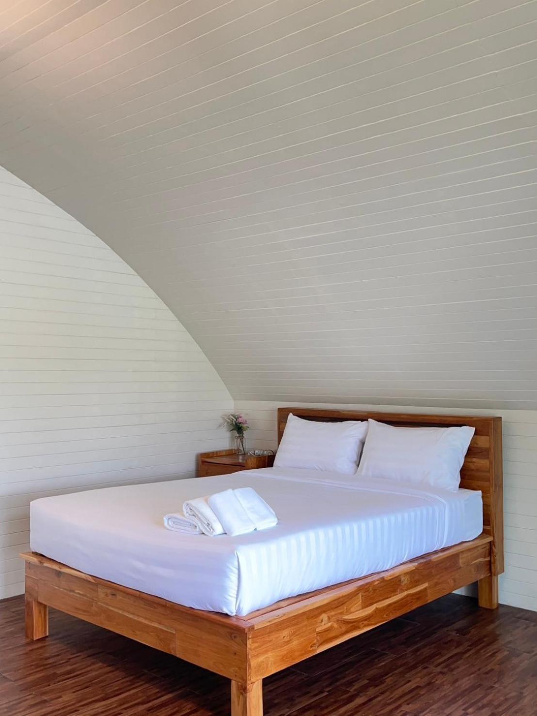 Manta Resort Ban Khao Tok Exterior photo