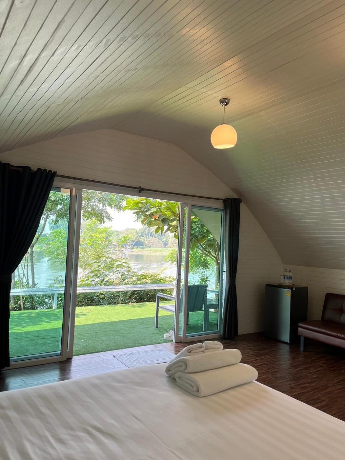 Manta Resort Ban Khao Tok Exterior photo